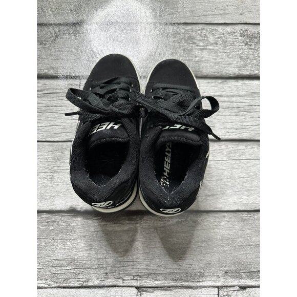Heelys Size 2 - Picture 4 of 11